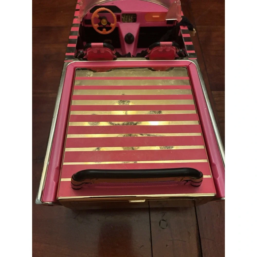 LOL Surprise Car-Pool Coupe As Is‎ Play Set